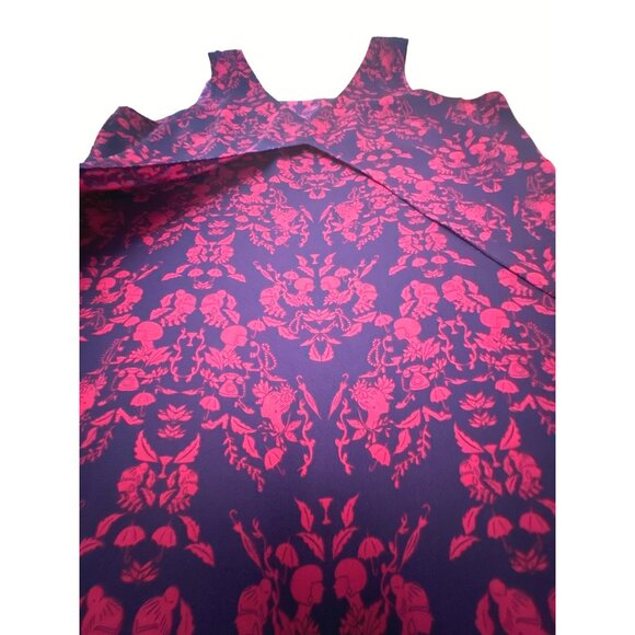 Cabi Red Floral Layered Sleeveless Blouse All Polyester Top Stylish Comfortable - Picture 9 of 10